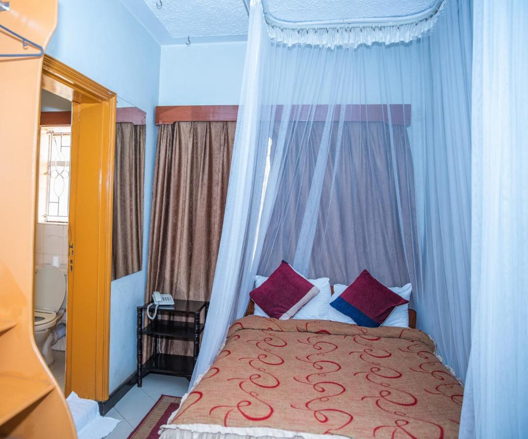 Jupiter Guest House - Parklands 나이로비 외부 사진